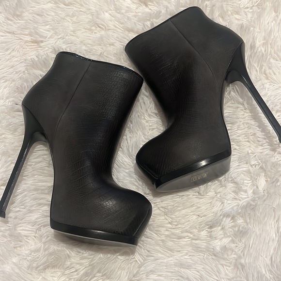 YSL Tribtoo ankle boot size 38.5 - Picture 5 of 16